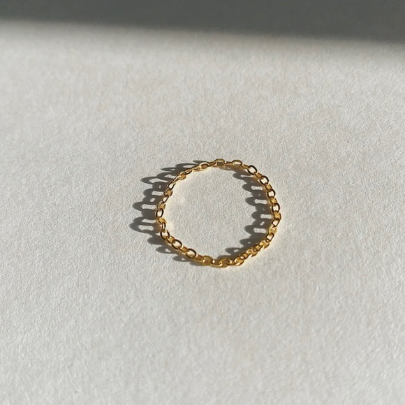 Dainty Chain Ring Size 8 - Picture 1 of 5